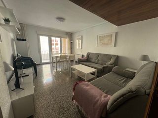 Miete Etagenwohnung in Centre-Zona Alta. Pis0139 piso estudiantes 4d  con ascensor