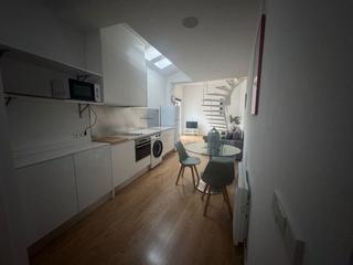 Lloguer Àtic a Centre-Zona Alta. Ático dúplex con ascensor,  terraza y vistas junto plaza españa