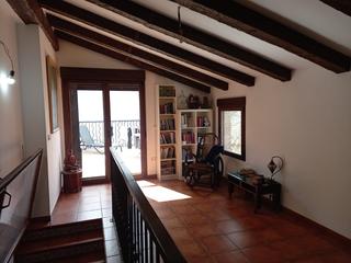 Masia a Muro de Alcoy. Casa reformada con terreno junto a muro de alcoy
