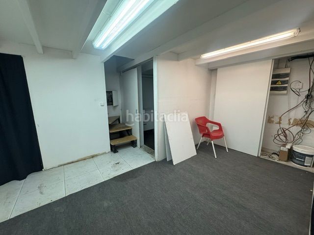 Foto ab8800ea-1573-4aaa-8690-4eb0a6ed17c8. Lloguer local comercial a Eixample Alcoi