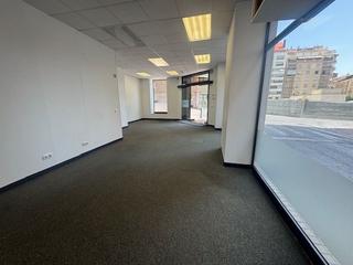 Rent Business premise in Eixample. Local comercial en zona ensanche rosaleda