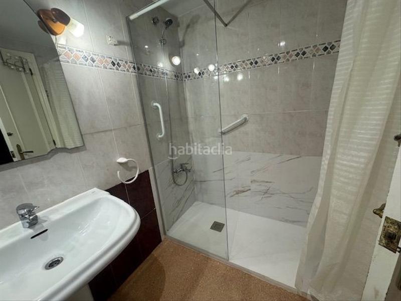 Foto 6f037523-2e1e-4149-9d29-e02b7fe5cc1b. Location appartement dans Eixample Alcoi