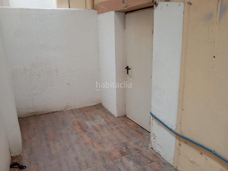 Foto c6a559f0-e9b3-495f-8ebe-2086621a981f. Local comercial a La Nova Esquerra de l´Eixample Barcelona