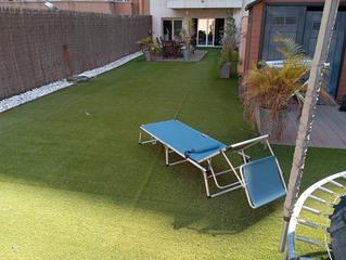 Piso  Plaça tetuan. Moderno y soleado piso con el disfrute exclusivo de una enorme t