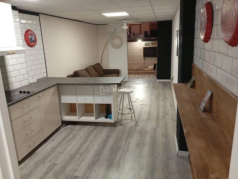 Foto 5fe3e2a3-0212-441f-a641-922278a2450c. Local comercial amplio local en planta baja en Sants en Barcelona