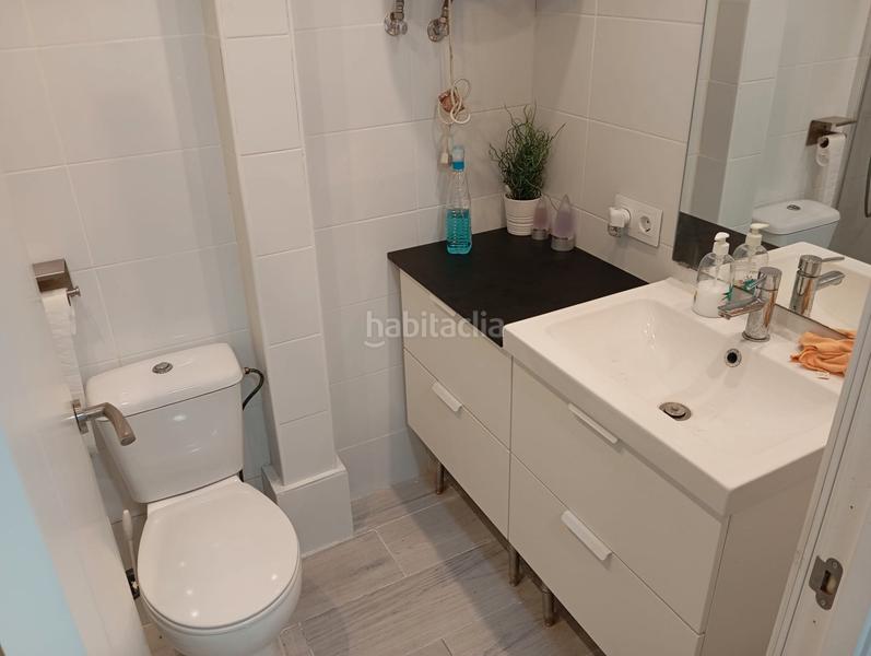 Foto e12ca191-fc36-4f11-a702-56320fe6c5e2. Local comercial amplio local en planta baja en Sants en Barcelona