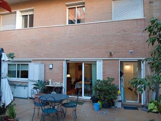 Duplex  Carrer de melcior de palau. Moderno dúplex con patio, trastero y opción de 2 plazas de párki