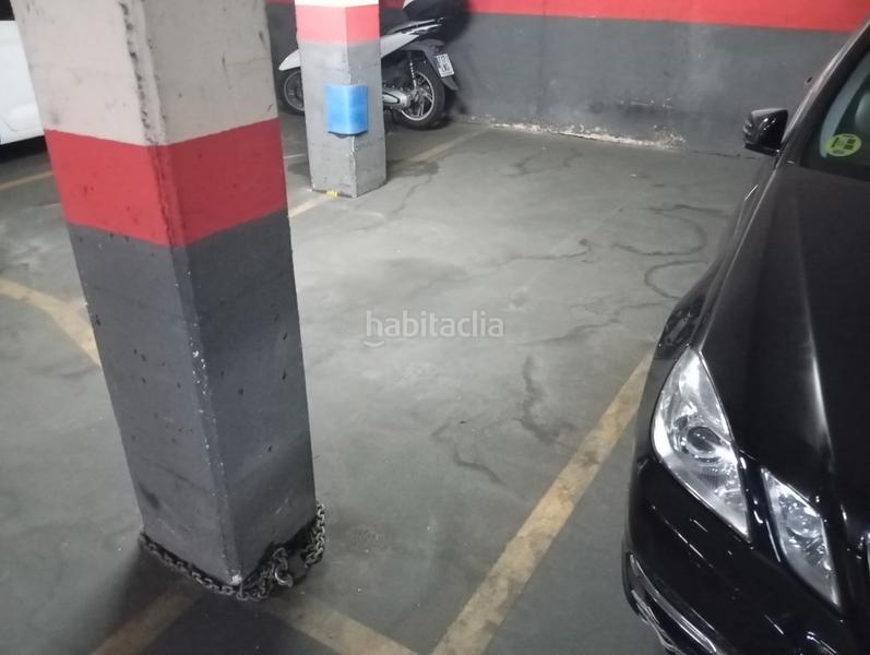 Foto fcd60b4b-912f-4c56-8e3d-ccf57cd0dedf. Aparcament cotxe a Sants Barcelona