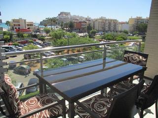 Location Appartement à Carrer del mestre bayarri 12. Piso en alquiler vacacional con vistas al mar y al castillo.