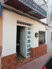 Casa aparellada en Carrer de santa brbara 57