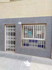 Location Local commercial à Carrer d'olivella nº 2. Local ideal para centro de enseñanza, oficinas, etc....