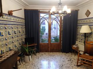 Casa aparellada en Carrer de garcia 12