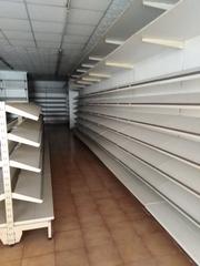 Location Local commercial à Carrer del rei en jaume 18. Local de 180 metros