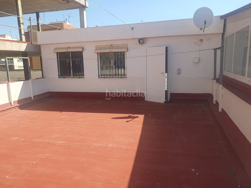 Foto c3e36fef-8d24-4f5c-a95c-410c36fe7108. Casa adossada amb calefacció aparcament a Pueblo Benicarló