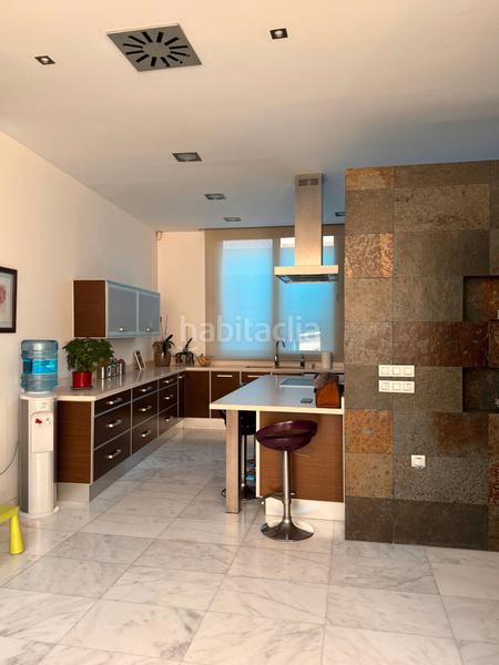 Foto 0e888de2-451a-42f6-8f67-e027926bd16d. Xalet a avinguda vicente cañada blanch 18 a Playa Burriana