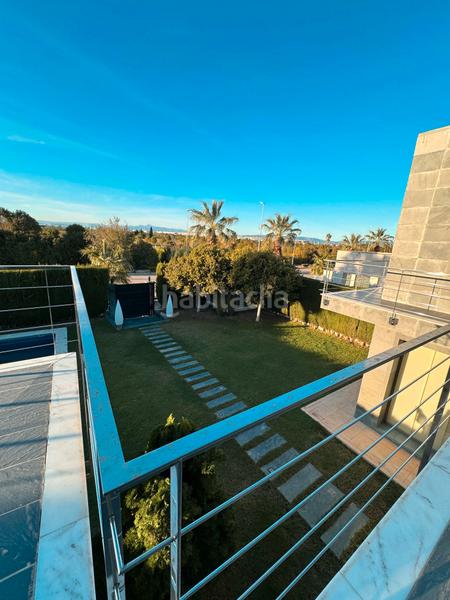 Foto 5bc1a152-f316-48ec-9013-d75c2e52daf6. Xalet a avinguda vicente cañada blanch 18 a Playa Burriana