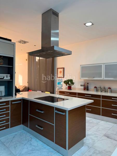 Foto 864cfa2a-fa49-40aa-8761-8d65423f7c74. Xalet a avinguda vicente cañada blanch 18 a Playa Burriana