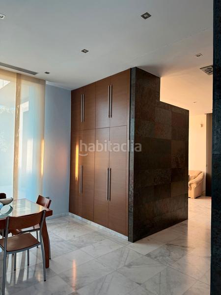 Foto c547aee5-b229-4a14-b30c-a602756c99ef. Xalet a avinguda vicente cañada blanch 18 a Playa Burriana