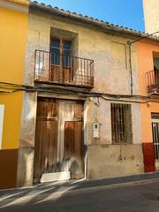 Maison à Carrer mare de déu dels àngels 48. Casa para reformar
