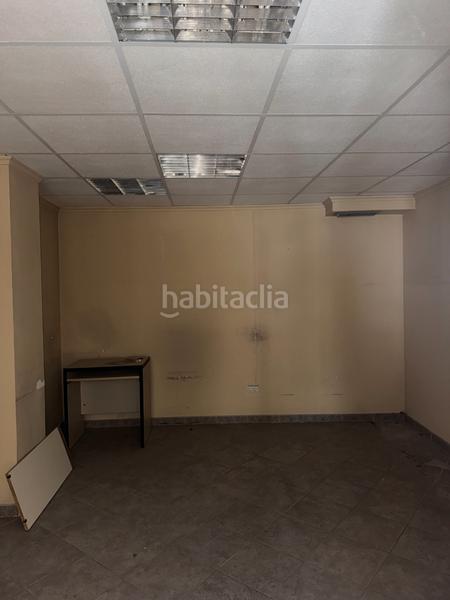 Foto a98f0ebd-843a-4276-b7cb-3fa1bc3ee9f8. Alquiler local comercial en carrer l'encarnació 26 zona centro oficinas en Burriana