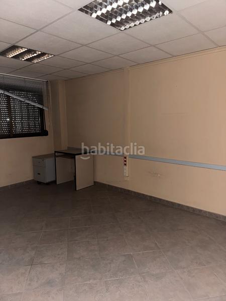 Foto b89beac6-6861-4d3e-98c1-d69f397c4c69. Alquiler local comercial en carrer l'encarnació 26 zona centro oficinas en Burriana