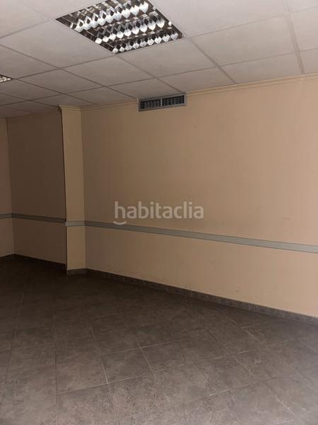 Foto f1a62ced-ae84-4007-9980-0fff8a41b3a8. Alquiler local comercial en carrer l'encarnació 26 zona centro oficinas en Burriana