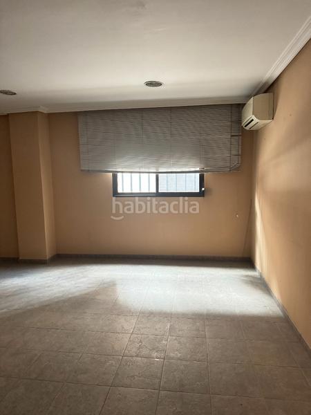 Foto fbb63aee-dfbe-4275-894c-c88baf973320. Alquiler local comercial en carrer l'encarnació 26 zona centro oficinas en Burriana