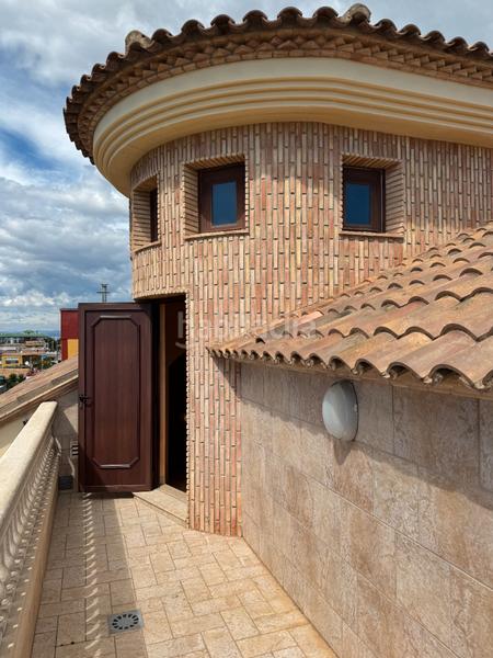 Foto 6f9073a2-f429-49e1-b9dc-179eed2ac834. Chalet in avenida mediterrania 53 in Playa Burriana