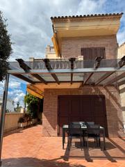 Xalet a Avenida mediterrania 53. Chalet en primera línea de playa en el puerto de burriana