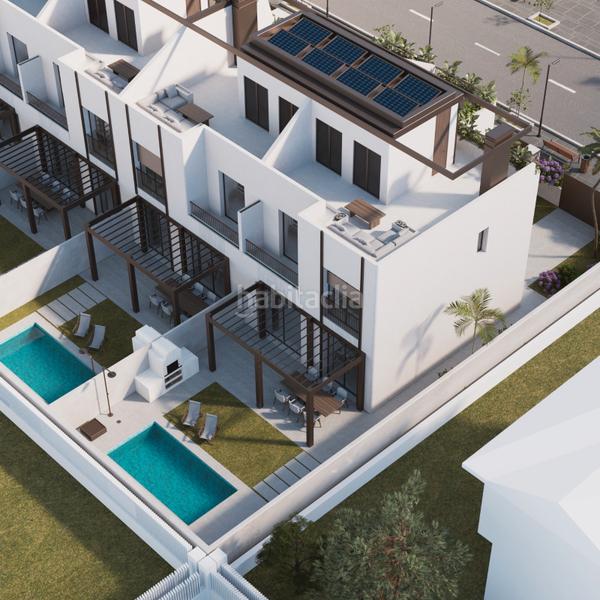 Foto 588a8cc8-eb88-4192-b695-a625a771cc37. Chalet dans carrer mestre vicent asensio 21 dans Playa Burriana