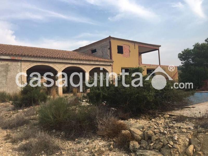 Foto a5cf8d22-4f51-4565-bcea-ba9e2201c59c. Chalet dans Crevillente