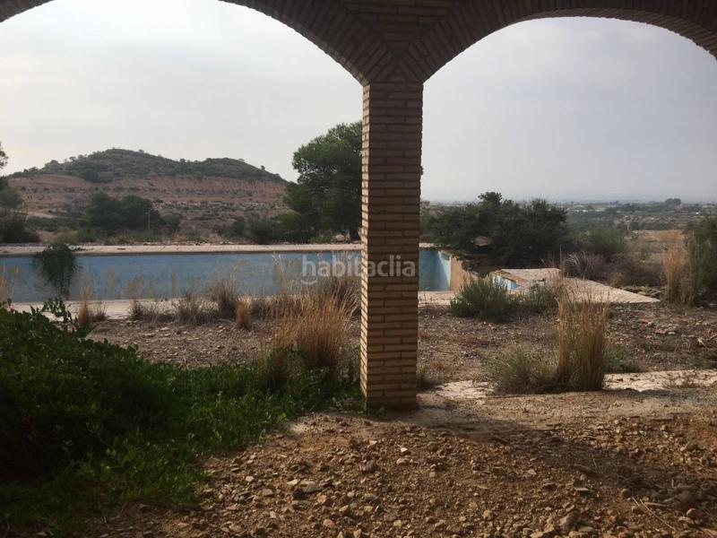 Foto d51d54dd-4a2f-4ff3-9352-7454f5ba19f7. Chalet dans Crevillente