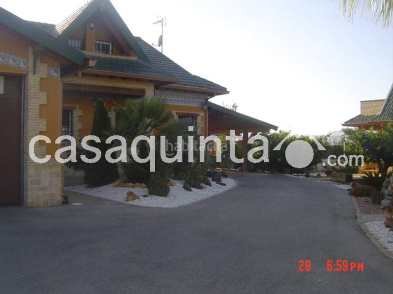 Foto 4303319d-ebc4-4edf-8fe2-598e6571bace. Chalet mit parking pool in Catral