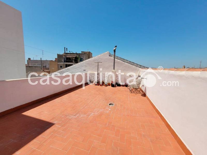 Foto 633953f6-1ca2-405c-9197-1757266a7f26. Edificio in Catral