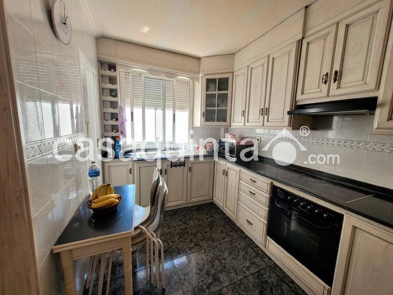 Foto d9dc53e1-e42a-4bfa-8f90-0efa5c7a9d44. Edificio in Catral