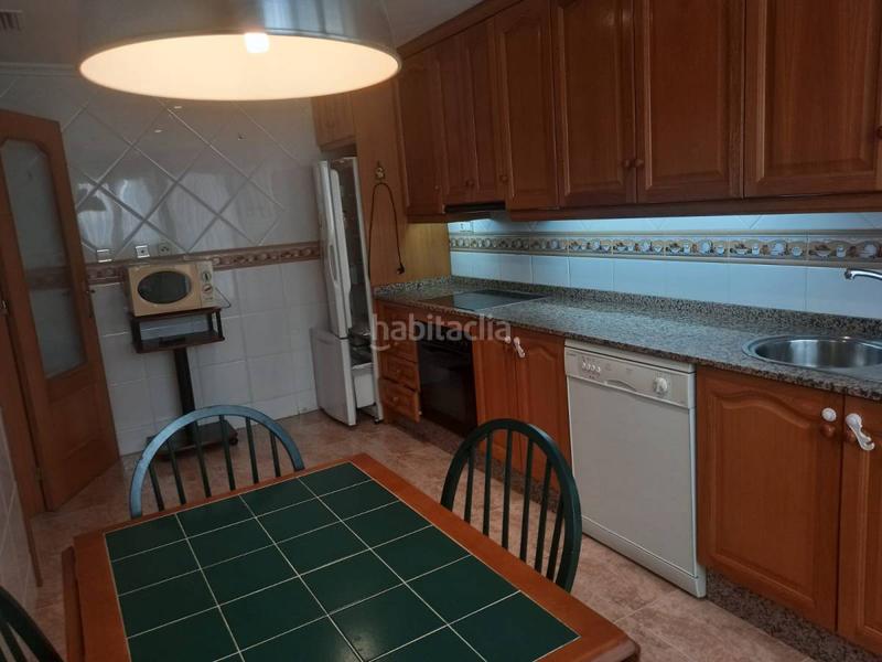 Foto f9b538d1-3c5f-4fac-9407-58a13d9bfcdc. Alquiler piso  3 habitaciones hace esquina en Almoradí