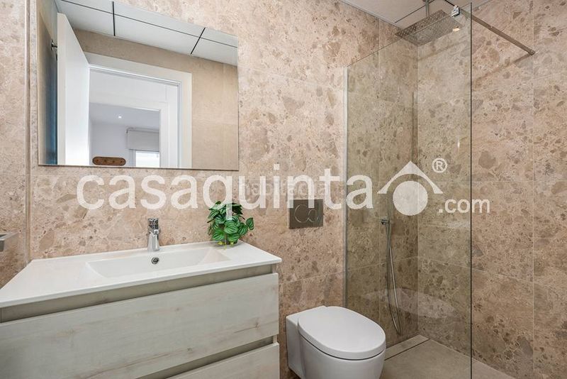 Foto ee001e8d-f15f-4eec-b052-ca5e2ed21042. Xalet amb calefacció aparcament piscina a Dolores