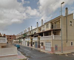 Dúplex  C. rafael alberti. Bungalow vistas a polideportivo