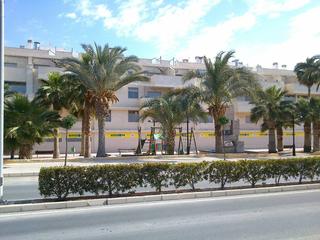 Location Appartement  C. generalitat valenciana. Reservado   6.500 euros  pago anual por adelantado 2 habitacione