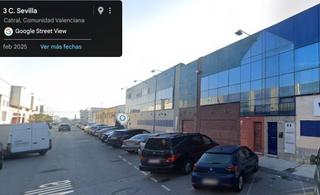 Lloguer Nau industrial  C. sevilla. Alquiler nave con 2 vestuarios