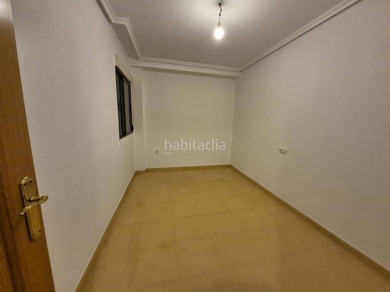 Foto a2bb90a0-4da7-40a4-b794-559655dfff78. Piso  3 habitaciones 2 baãos en Catral