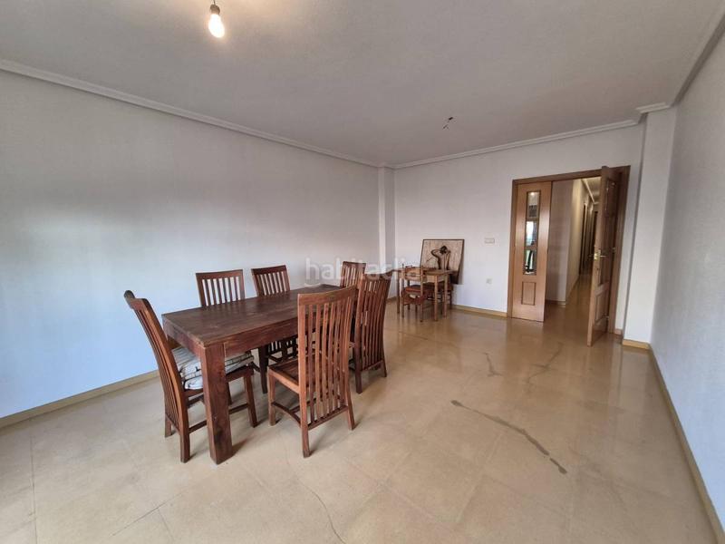 Foto ee505983-9f95-4d42-891a-f841be4f6420. Piso  3 habitaciones 2 baãos en Catral