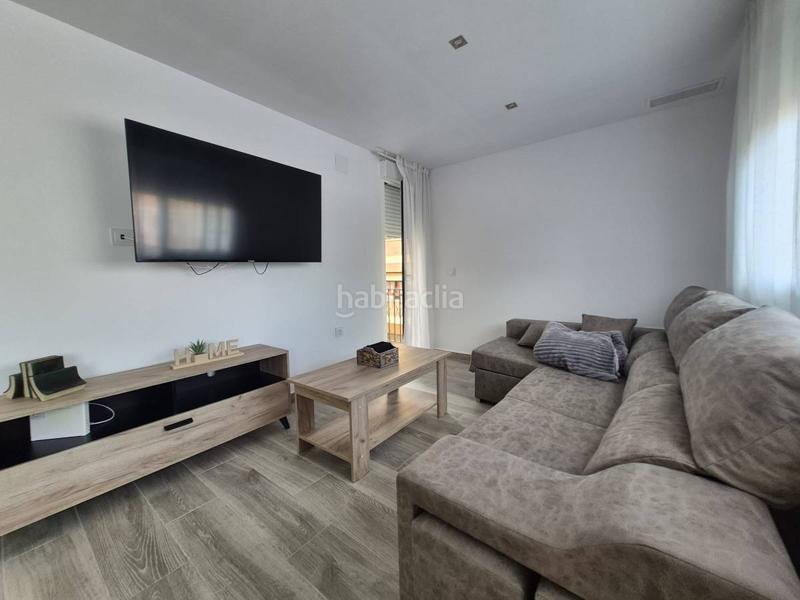 Foto f0738146-5eeb-4aff-871f-f5909357556d. Flat with heating in Catral