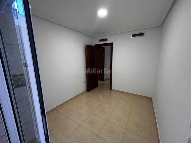 Foto 29dcd715-9848-45e8-80a3-fc4cc42c76c9. Alquiler piso alquiler magnifico piso de 4 habitaciones 2 baãos, patio gigante y balcãn. en Albatera