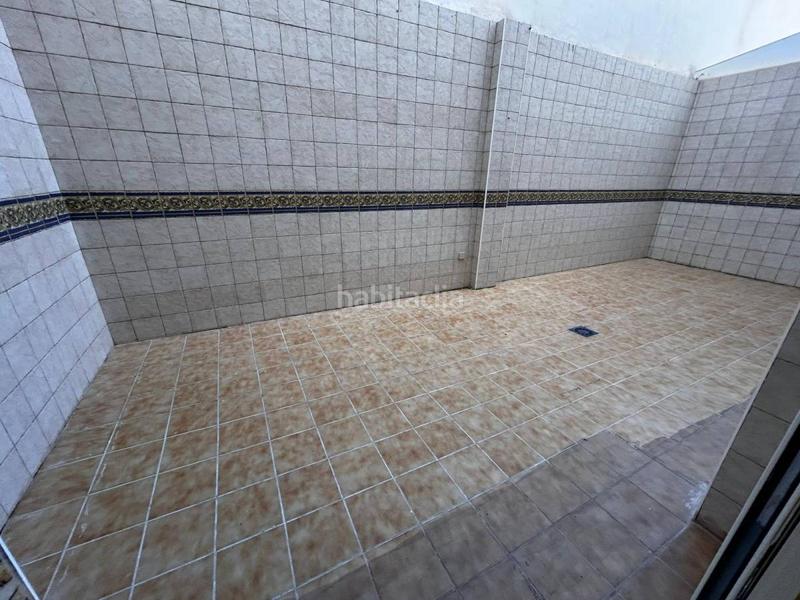 Foto 42d19dbf-52cb-4271-9a84-3b6583463222. Alquiler piso alquiler magnifico piso de 4 habitaciones 2 baãos, patio gigante y balcãn. en Albatera