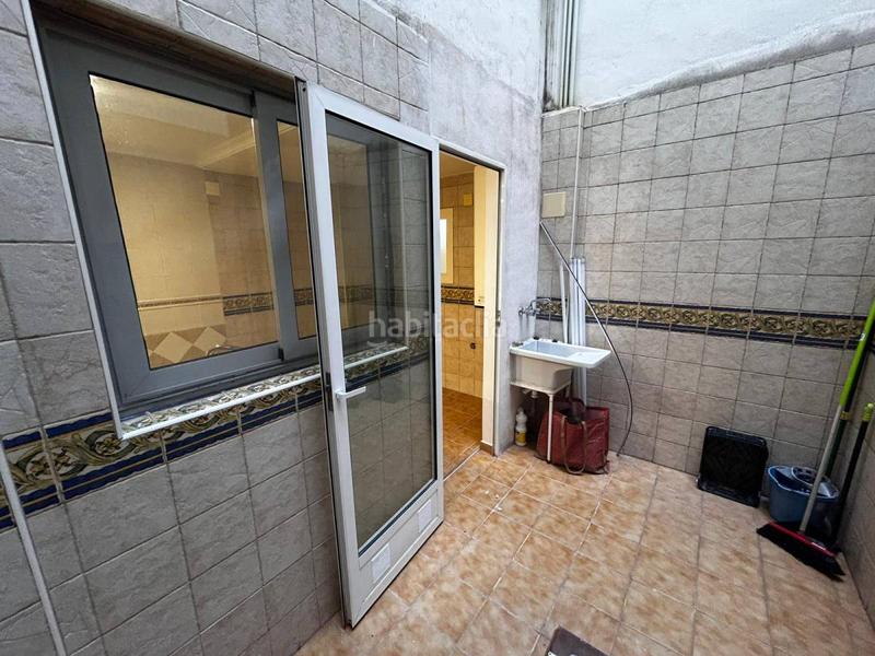 Foto 4c638406-5553-43f0-85f8-c6e7f82b59fa. Alquiler piso alquiler magnifico piso de 4 habitaciones 2 baãos, patio gigante y balcãn. en Albatera