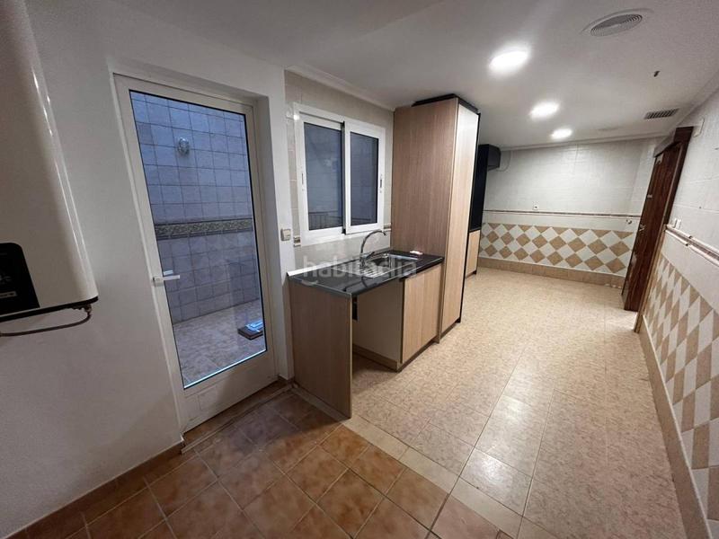 Foto 4d126950-27b2-4c49-ad49-871e2e5cb8d7. Alquiler piso alquiler magnifico piso de 4 habitaciones 2 baãos, patio gigante y balcãn. en Albatera