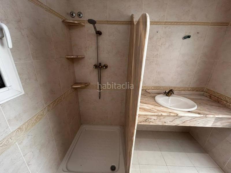 Foto 748214af-a08f-4884-a6ed-1fc64b5ca263. Alquiler piso alquiler magnifico piso de 4 habitaciones 2 baãos, patio gigante y balcãn. en Albatera