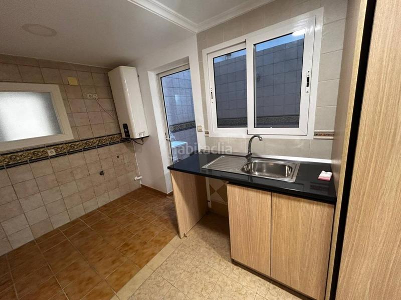 Foto 88f22106-9fbe-4bf7-a637-63c5fe377690. Alquiler piso alquiler magnifico piso de 4 habitaciones 2 baãos, patio gigante y balcãn. en Albatera