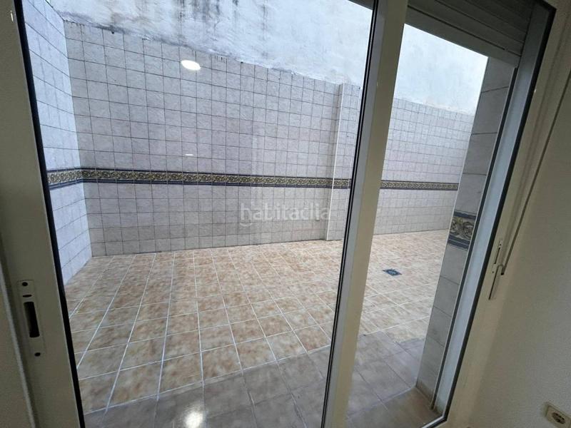 Foto b7732374-4299-4fb4-abab-915ce85b2bcf. Alquiler piso alquiler magnifico piso de 4 habitaciones 2 baãos, patio gigante y balcãn. en Albatera